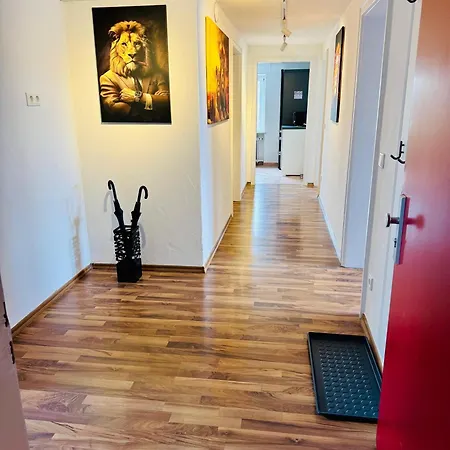 Lion Flat 2 In Vohburg Mit Buero